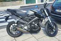 Yamaha MT125 com extras