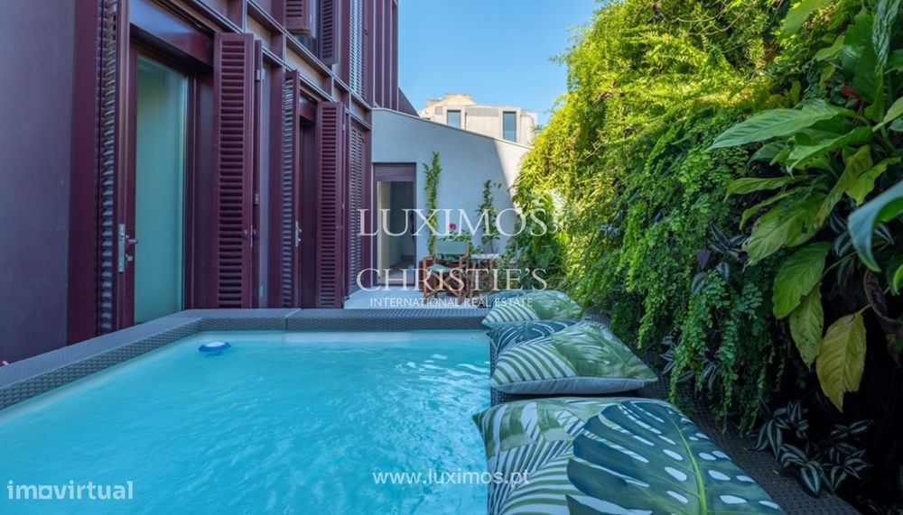 Apartamento T3 com terraços e piscina à venda no centro do Porto