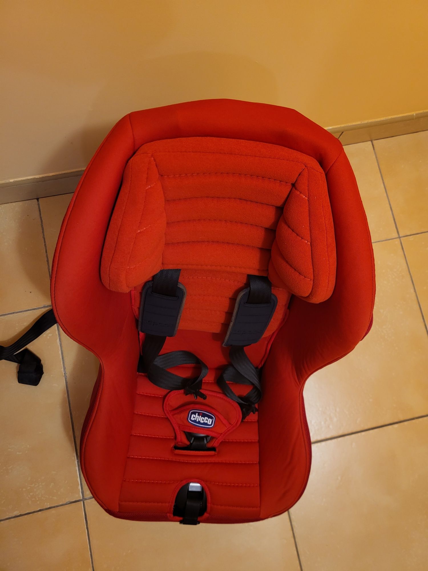 Fotelik samochodowy Chicco X-pace Isofix 9-18 kg