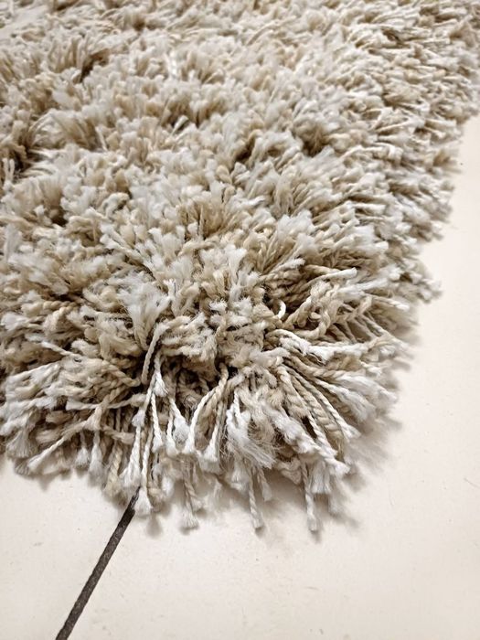 Килим  пухнастий розмір 2х2.1м