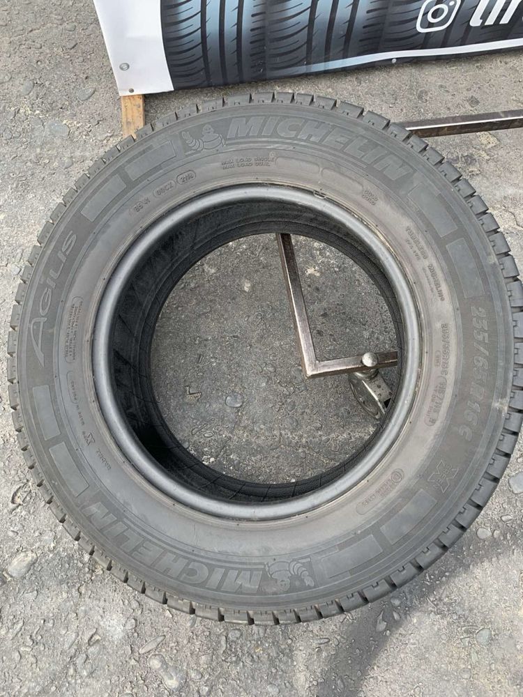 Шини 235/65 R16C пара Michelin літо 9мм
