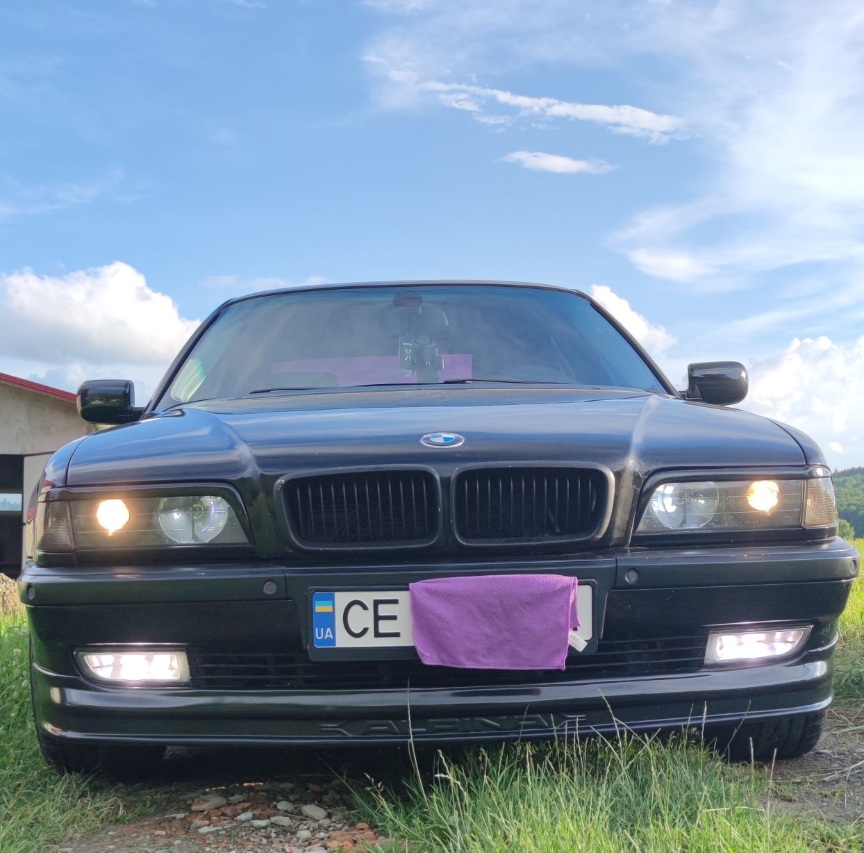 Продам  БМВ 740I