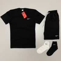 Футболка+шорти Nike 2 пари носків у подарунок.