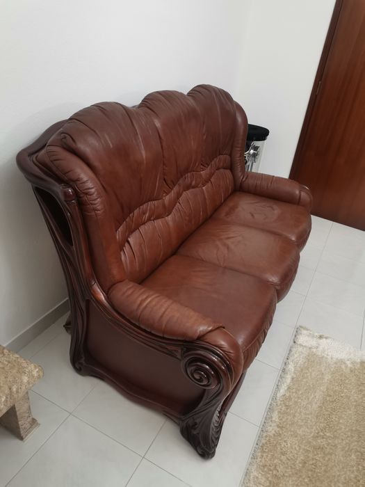 Sofás em pele genuina