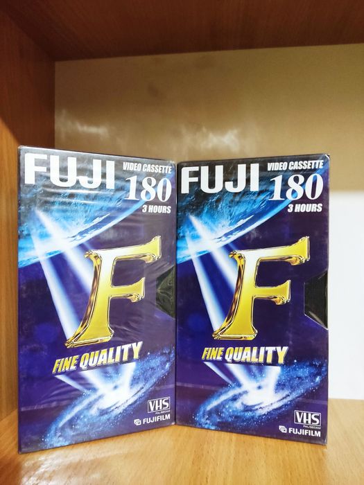 Видеокассеты новые 2 штуки Fuji 180 японские/ VHS