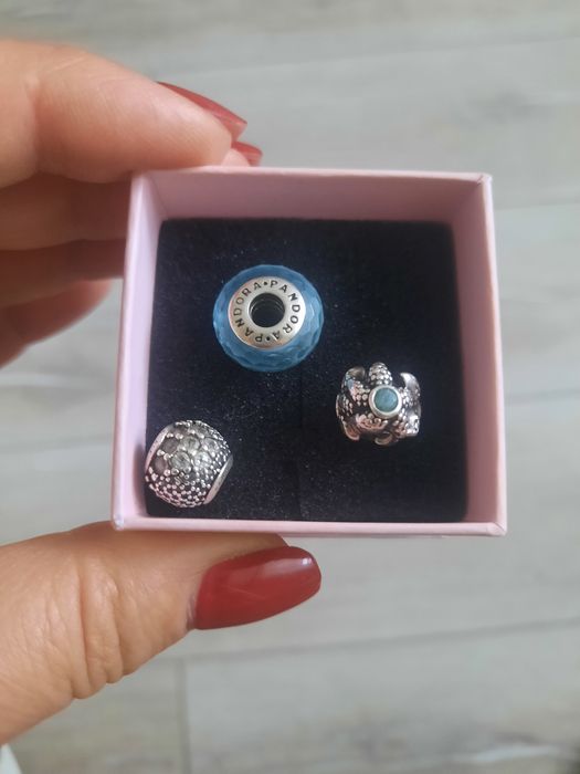 Браслет PANDORA .Шарми