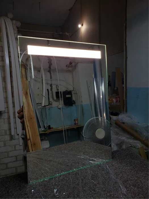 Дзеркало з LED – естетика, функціональність, надійність