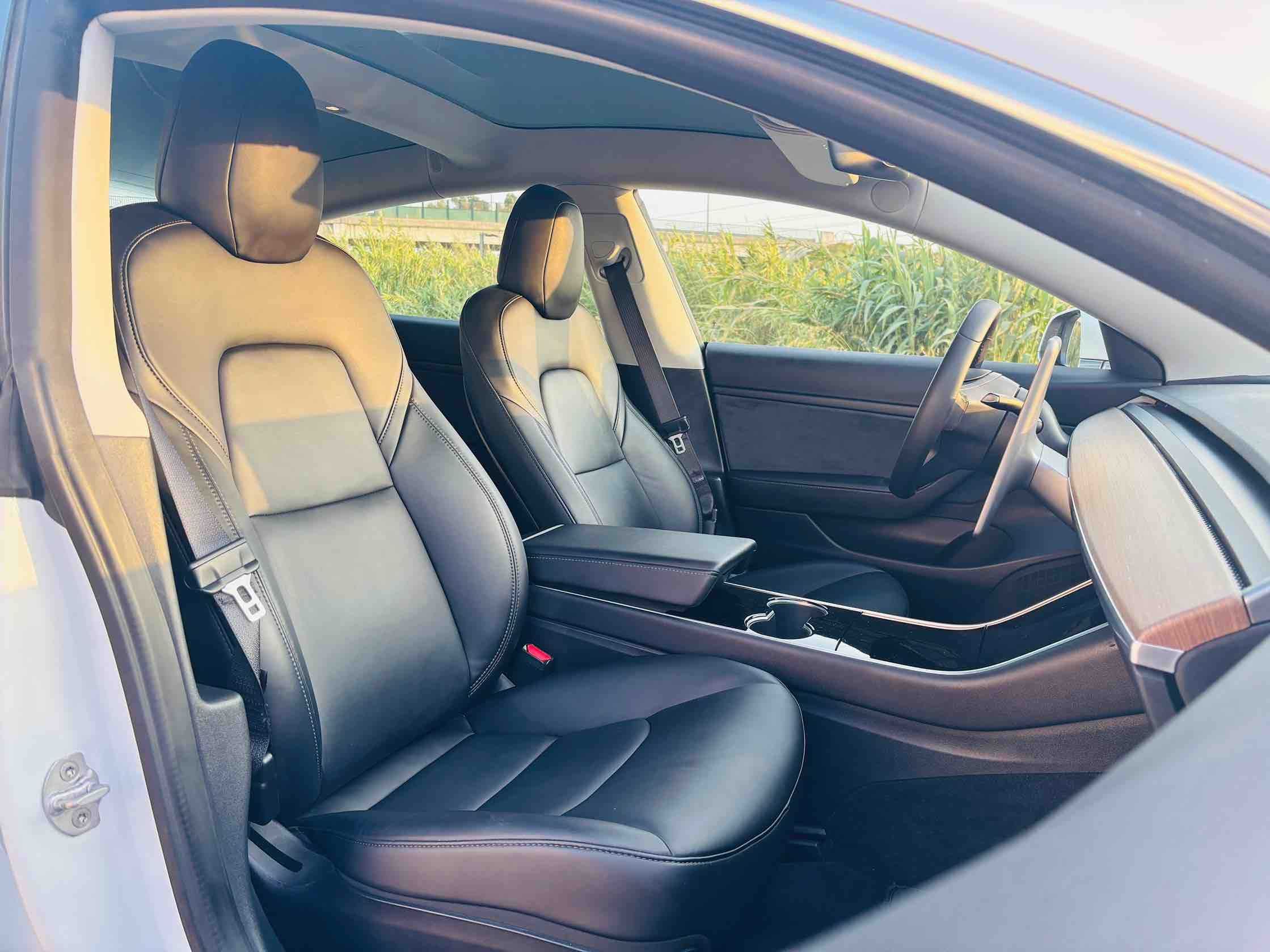 Tesla model 3 standard range plus 2020 - 68.000km
