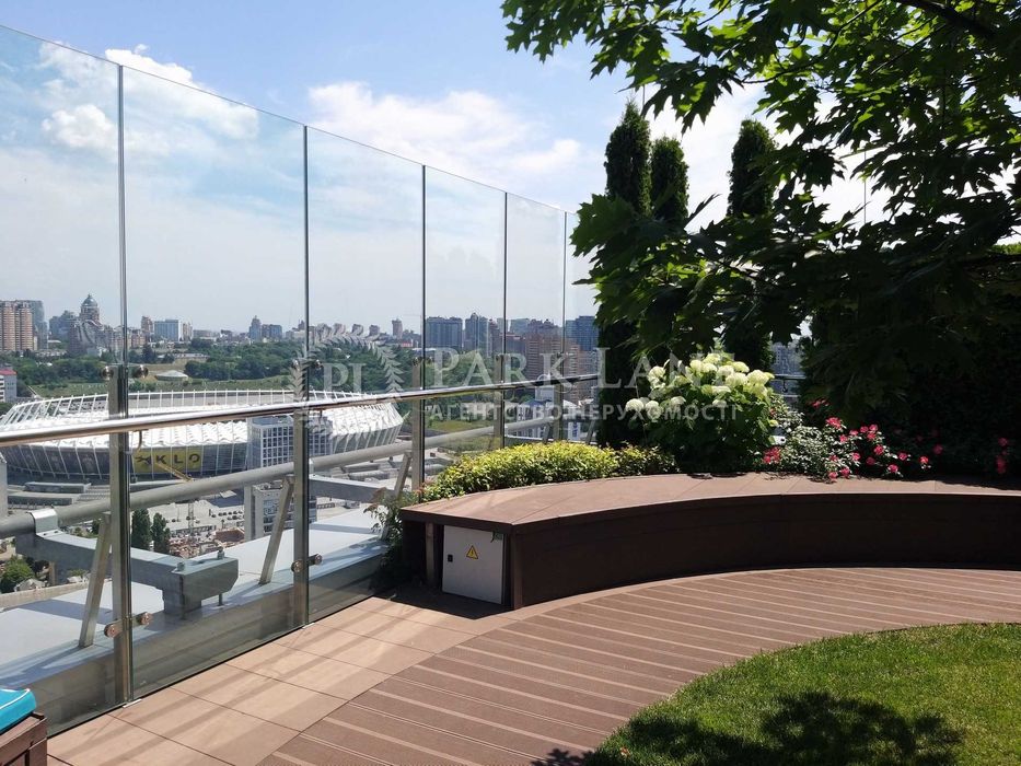 Продаж 4 кімн кв 140м2 ЖК Royal Tower Роял Тауер Саксаганського Центр