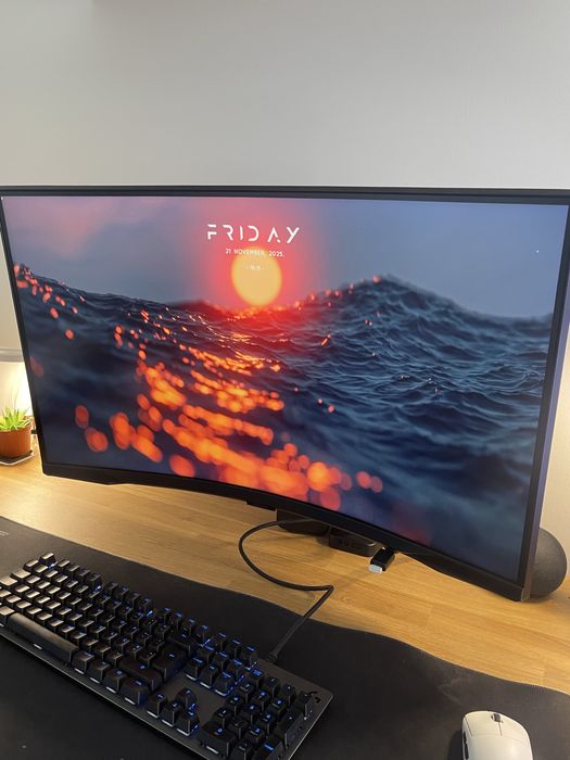 Monitor samsung odyssey g6 32” 1440p 240hz