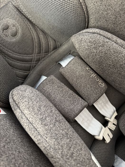 Автокрісло Cybex Platinum Cloud T i-size plus сірий з сіточкою