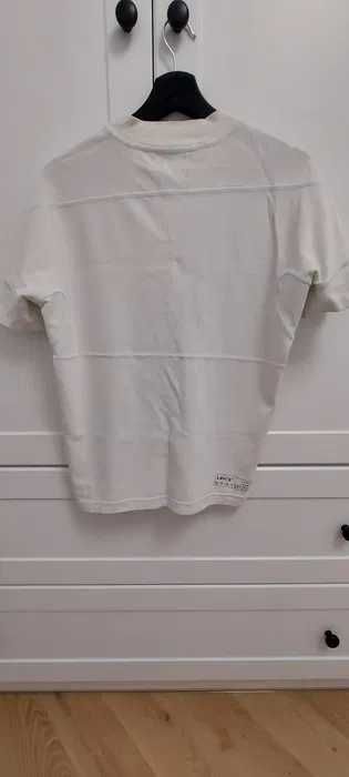 T-shirt damski Levi's Rozmiar S