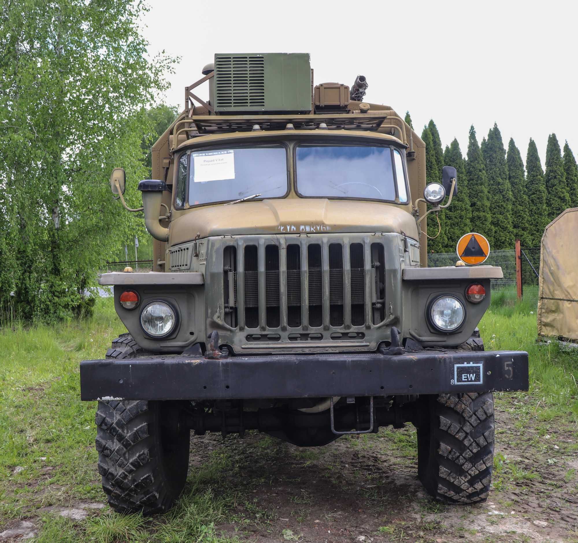 Radziecka ciężarówka URAL-4320 koła 6x6