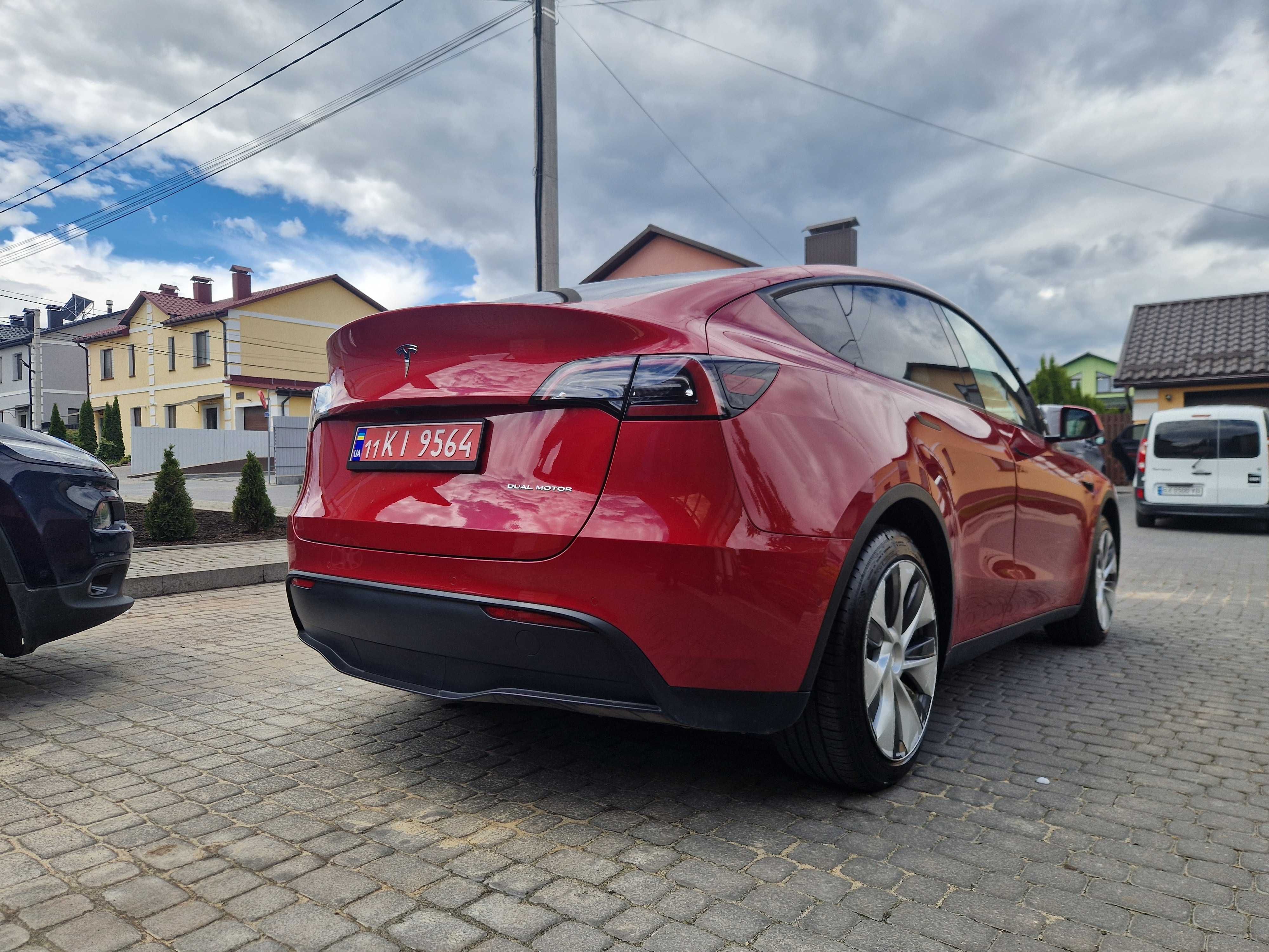 Продам Tesla Model Y 2021