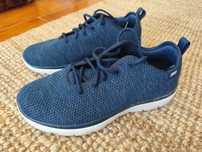 Tênis Skechers como novos
