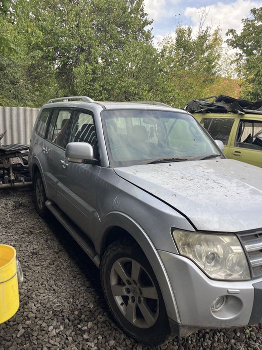 Разборка запчасти шрот Mitsubishi Pajero Wagon 4 08г 3.2d Паджеро 4