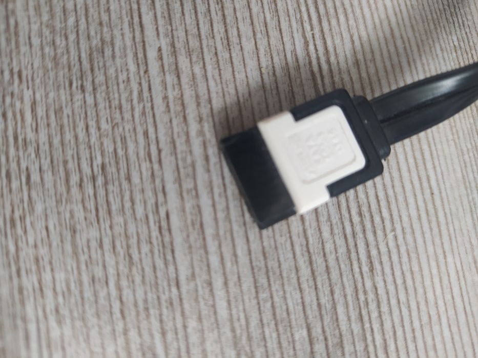 Kable do podpiecia dysku