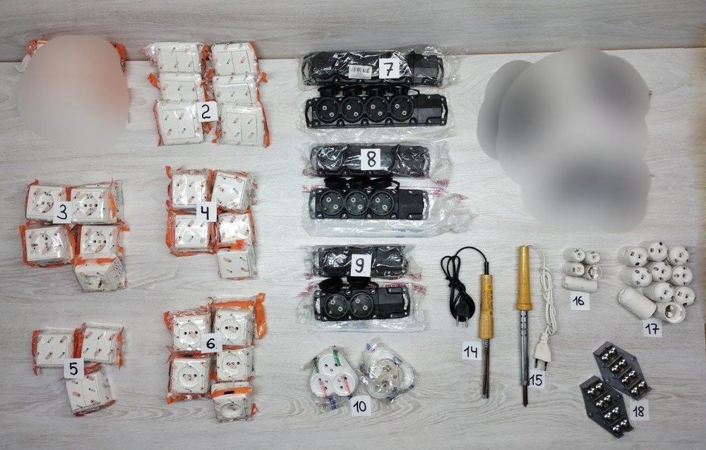 VIKO розетка выключатель Carmen Vera Bylectrica каучук колодка вилка