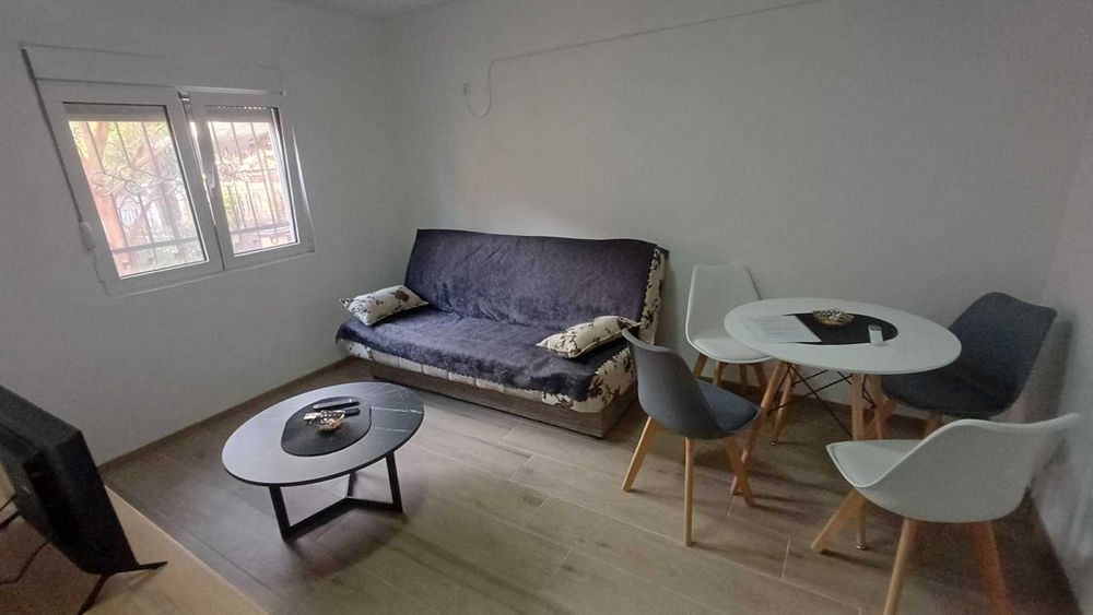 АРЕНДА. Бар. Зеленый пояс. Конец 3 улицы. ЦЕЛЕБНЫЙ воздух. Мини-дворик