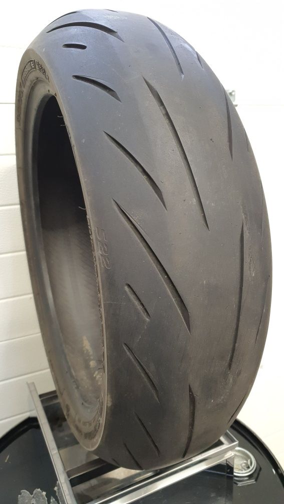 Używana opona Bridgestone battlax s22R 180/55zr17
