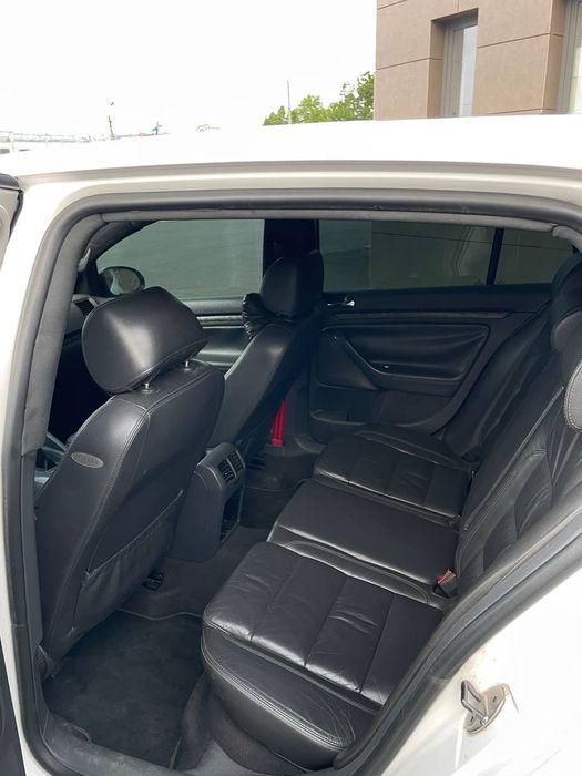 Wolkswagen,Golf 5 2.0 tdi