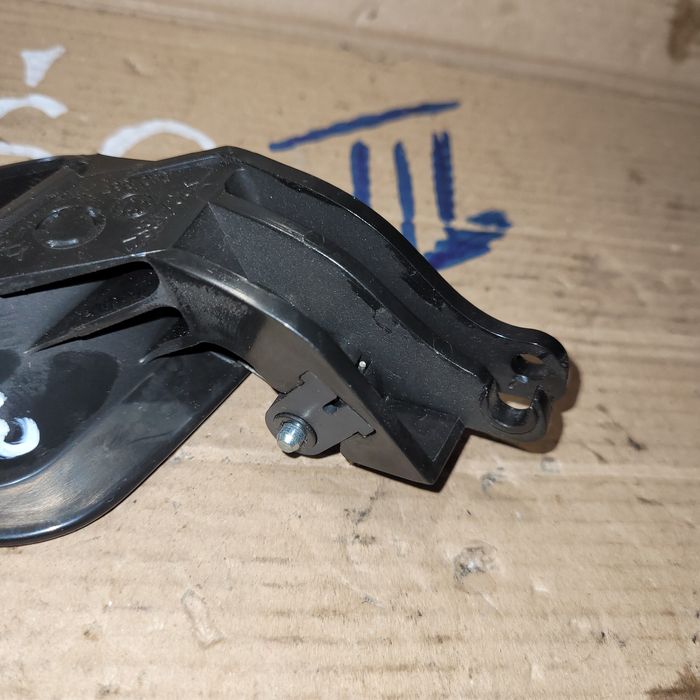 Klamka wewnętrzna drzwi przód prawa skoda Fabia II 2011r