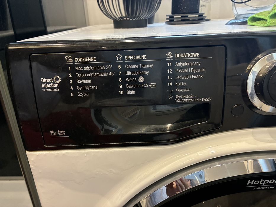 Pralka automatyczna „Hotpoint”