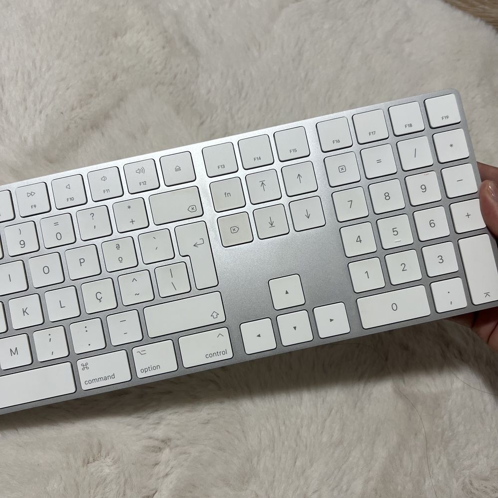 Magic Keyboard Apple