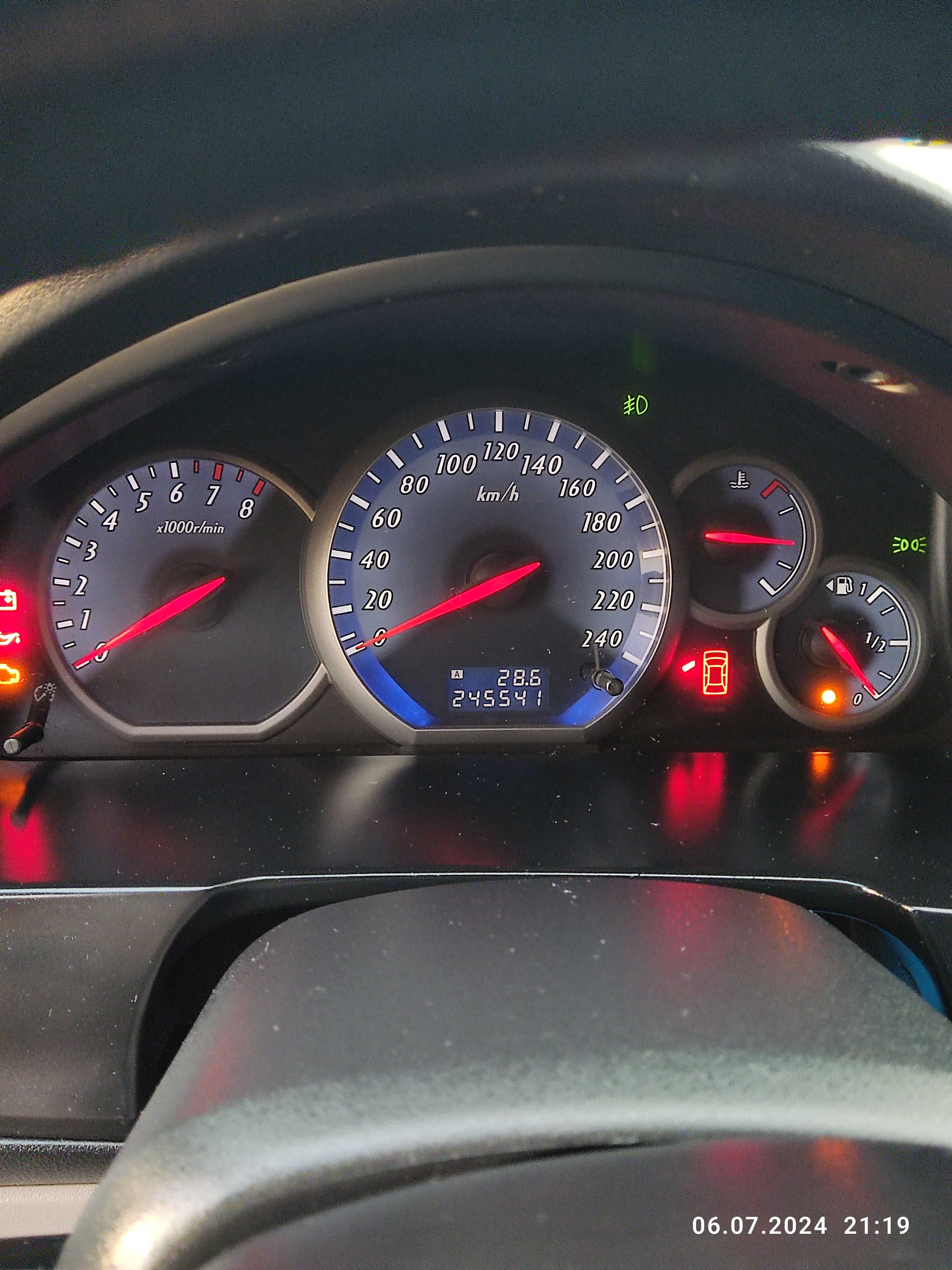 Mitsubishi grandis 2009