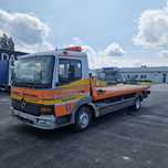 Mercedes Atego 815 laweta najazd pomoc drogowa hydrauliczna płyta