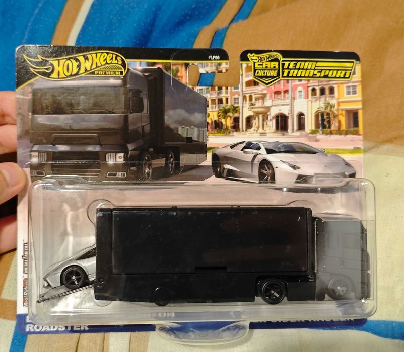 Hot wheels premium team transport Lamborghini