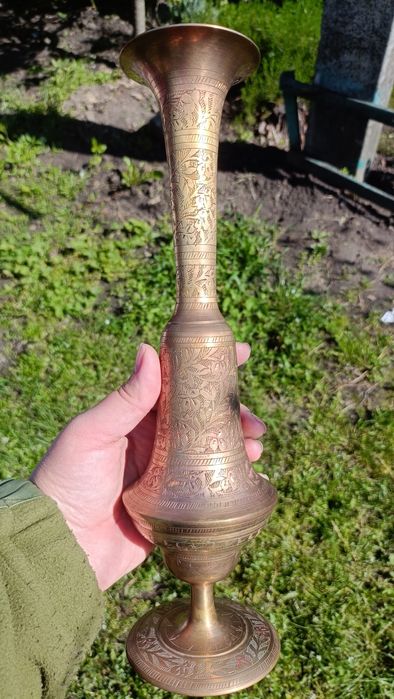 Продам вазу з латуні
