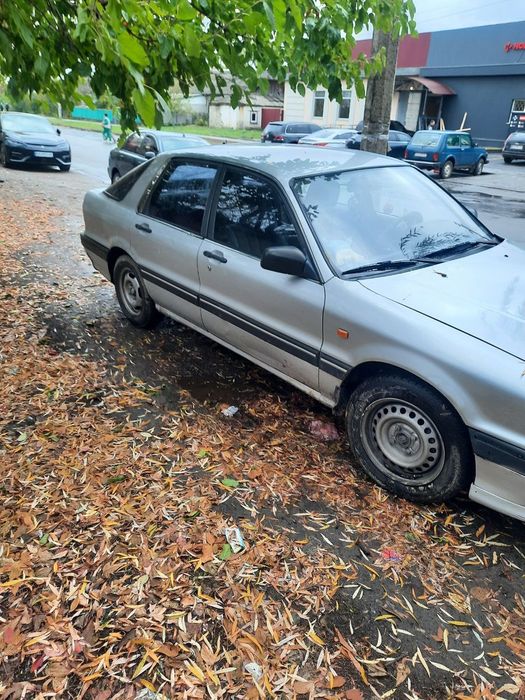Продам авто Mitsubishi Galant в непоганому стані