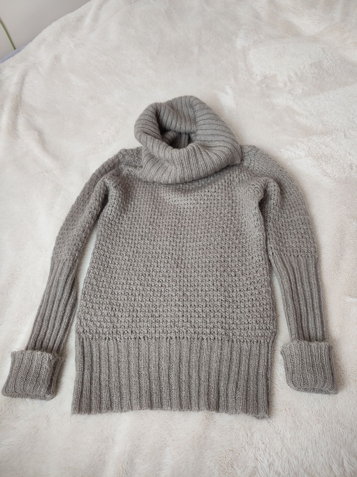 Sweter z golfem Reserved S beżowy jesienny zimowy