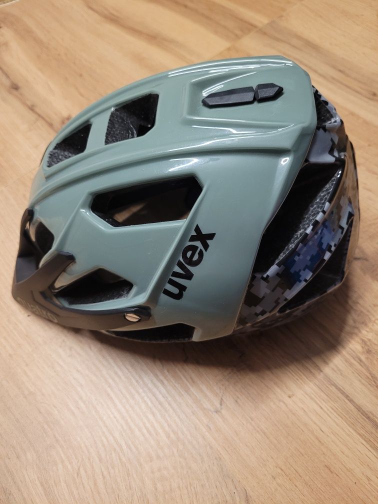 Kask rowerowy UVEX quattro 52-57 cm