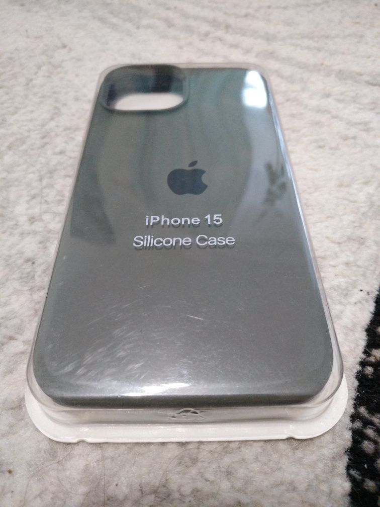 Чехол на Iphone 15