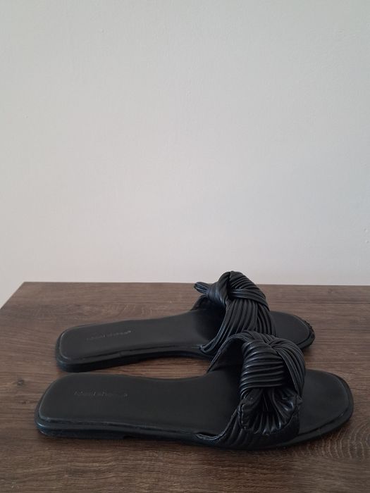 Шльопанці чорного кольору, 41р,