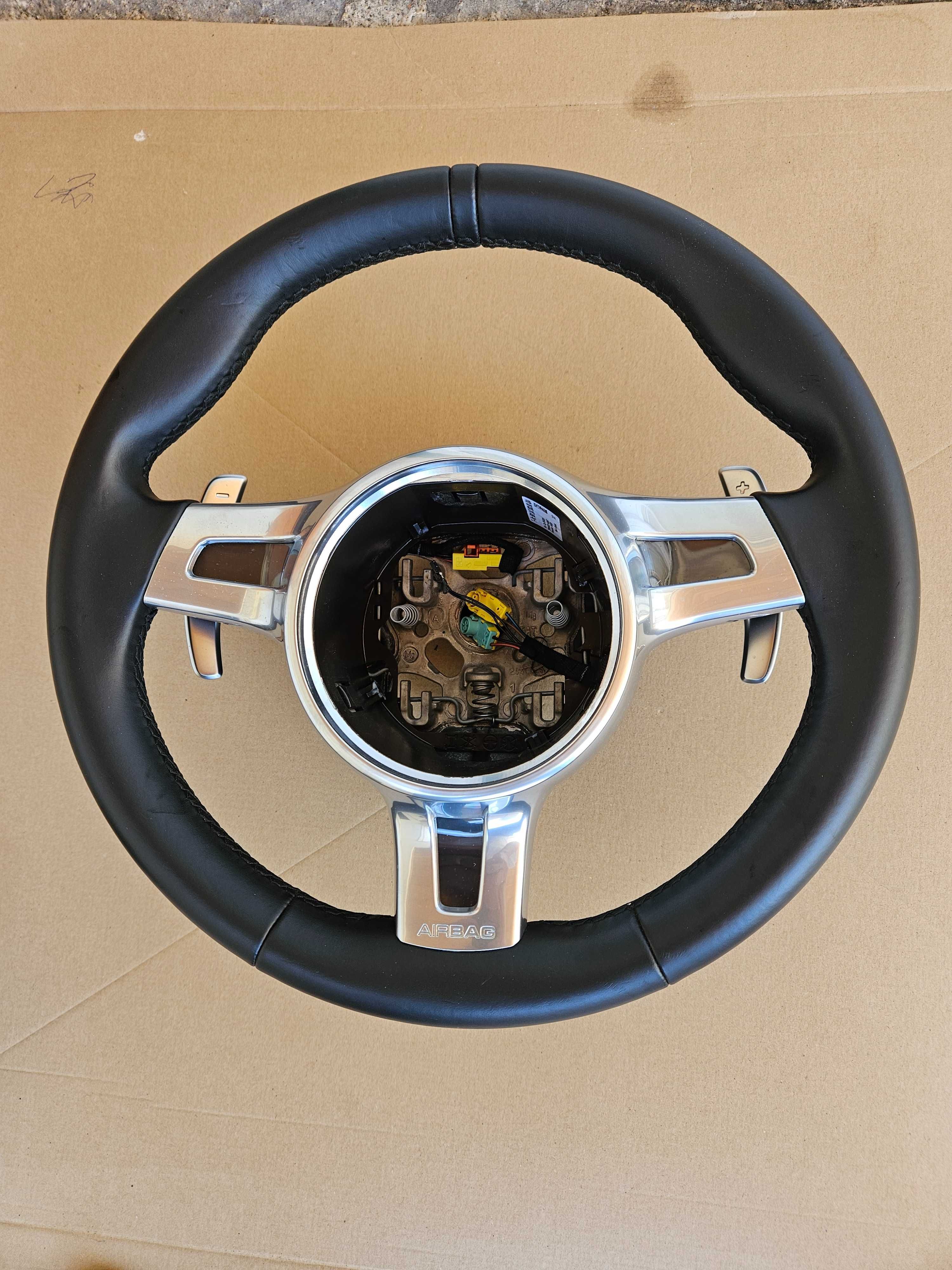 Volante Porsche, Sport Design, com airbag.