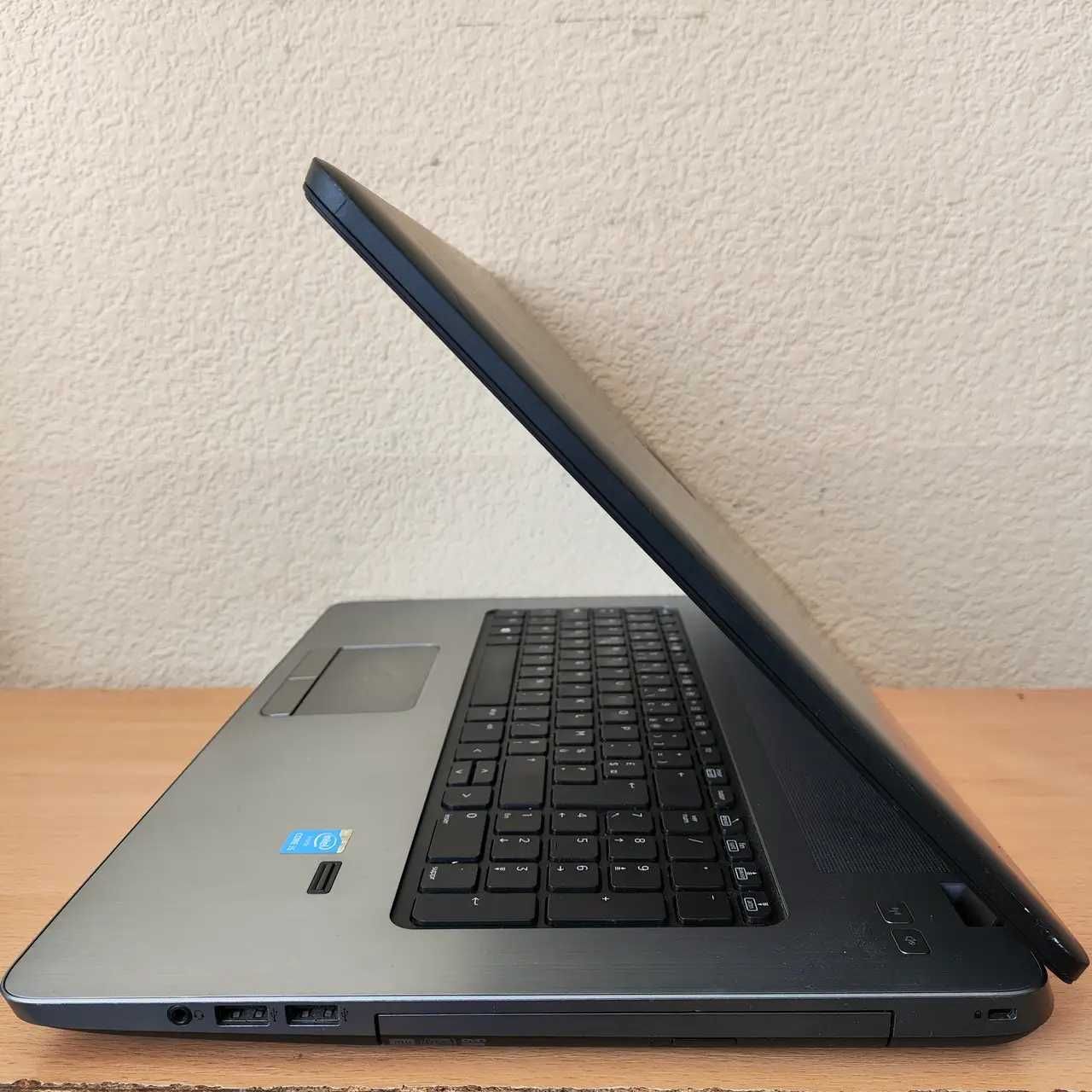 HP 470 G2 17.3" HD+ i5-4210U/4 Gb DDR3/HDD 500Gb/Radeon R5 1GB/HDMI