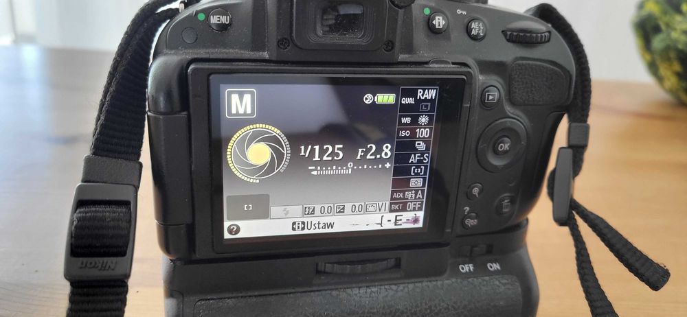 Nikkon D5100 + 3 obiektywy + statyw+ Grid na 2 baterie/ Niski przebieg