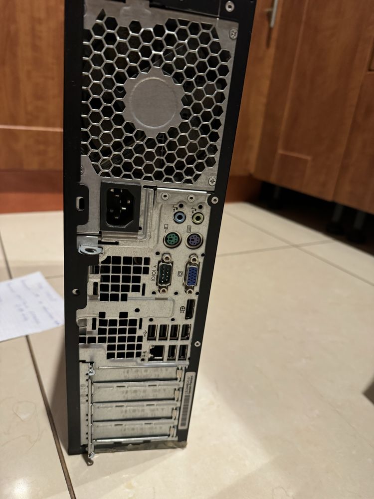 Komputer HP + monitor