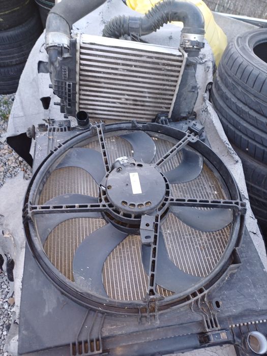 Wentylator chłodnica intercoolera wody Nissan Qashqai j11 1.6 dci