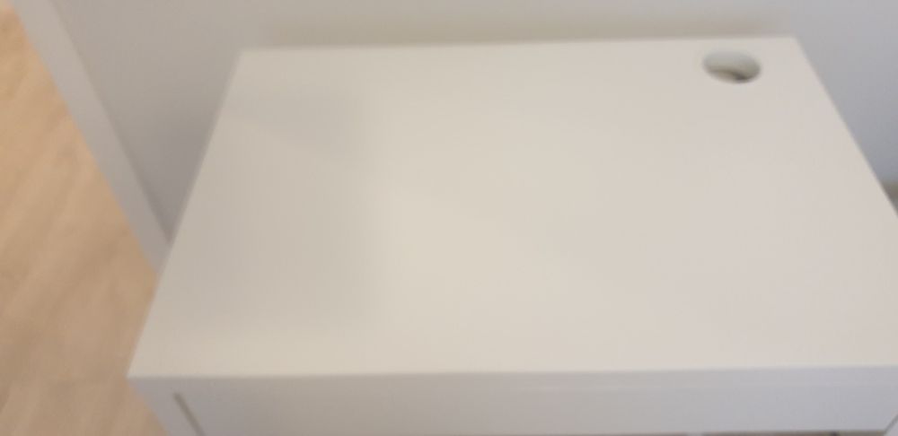 Biurko ikea prawie nowe 50x75x75