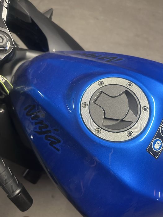 Motocykl Piękna Ninja 125 w cudownym kolorze jak nowa