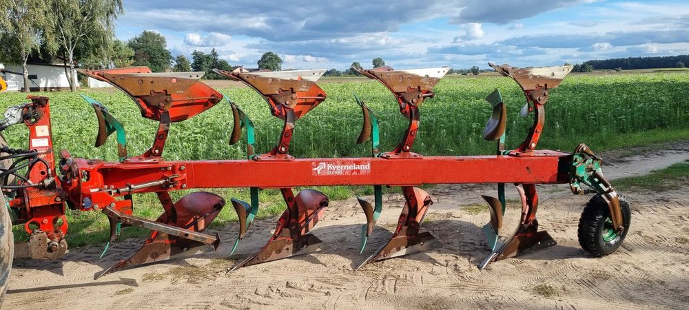 Pług 4 skibowy obrotowy kverneland LD 100
