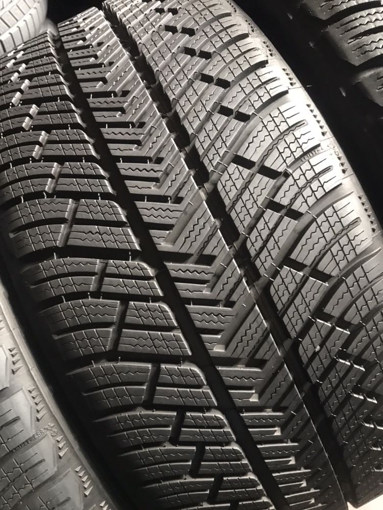 295/30/20+245/35/20 R20 Michelin Latitude Alpin LA4 4шт новые зима