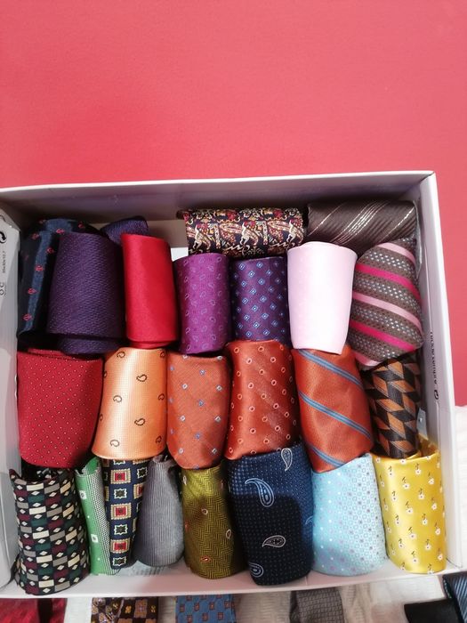 Gravatas novas e seminovas