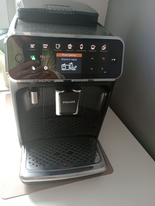Ekspres do kawy Philips latte go