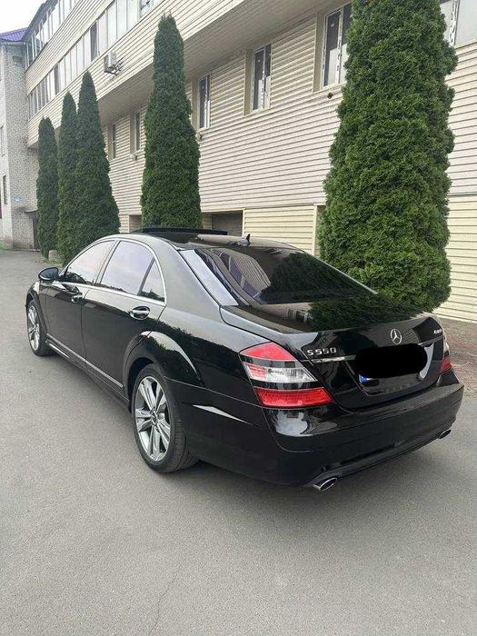 Прокат оренда авто Мерседес, Акура, Тесла