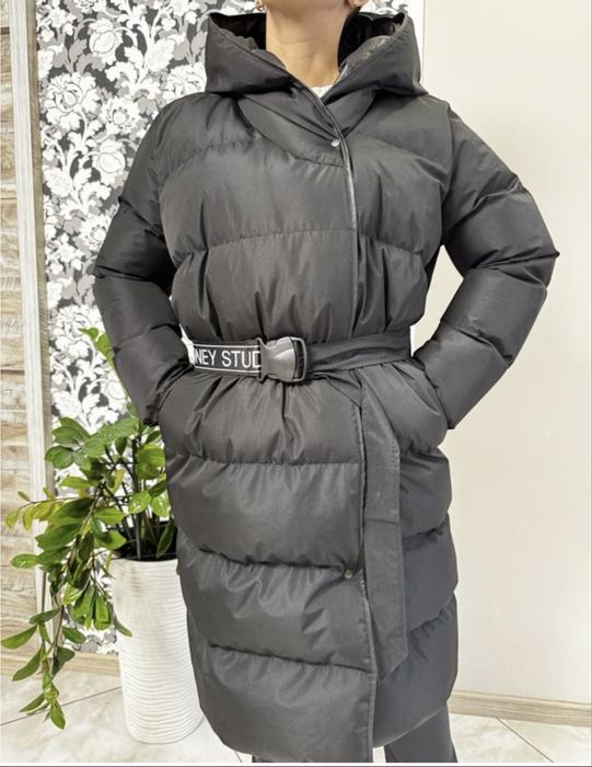 Пуховик жіночий зимовий